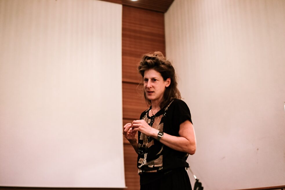 Choreographer Janne Gregor during her workshop CorresponDance