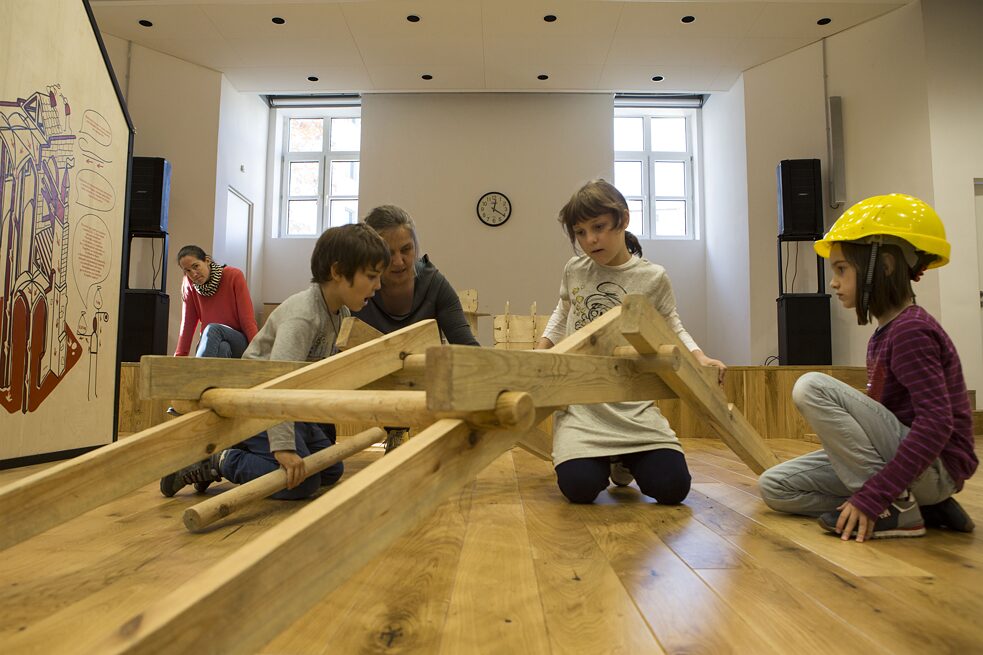 DIE STADT: Eine Werkstatt für Architekten und Kinder