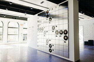 Maryam Jafri, "Model 500" (2019), Ausstellungsansicht im Centre PHI, Foto: Adil Boukind