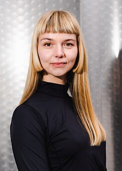 Porträt einer blonden Frau