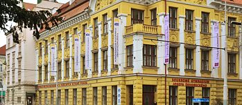 Gymnázium mezinárodních a veřejných vztahů