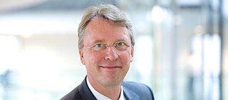 Digitale Allgemeinbildung für alle: Mit diesem Ziel gründete Christoph Meinel, Dekan an der Universität Potsdam, die Bildungsplattform openHPI.