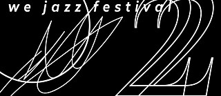 "We Jazz Festival" valkoinen teksti mustan taustan päällä