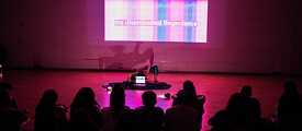 Un|controlled Gestures im HAU