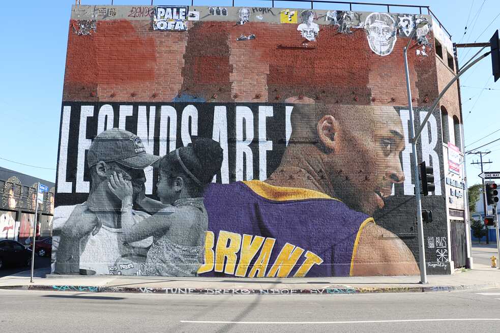 "Kobe - Legends are forever" von Royyal Dog (Chris Chanyang Shim, 심찬양)