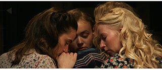 <i>RAPARIGAS DOS ESCOMBROS </i> de Oliver Kracht