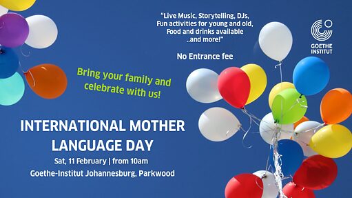 Blauer Hintergrund mit Text und bunten Luftballons