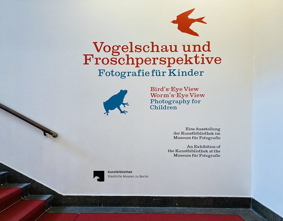 Der Titel der Ausstellung am Eingang