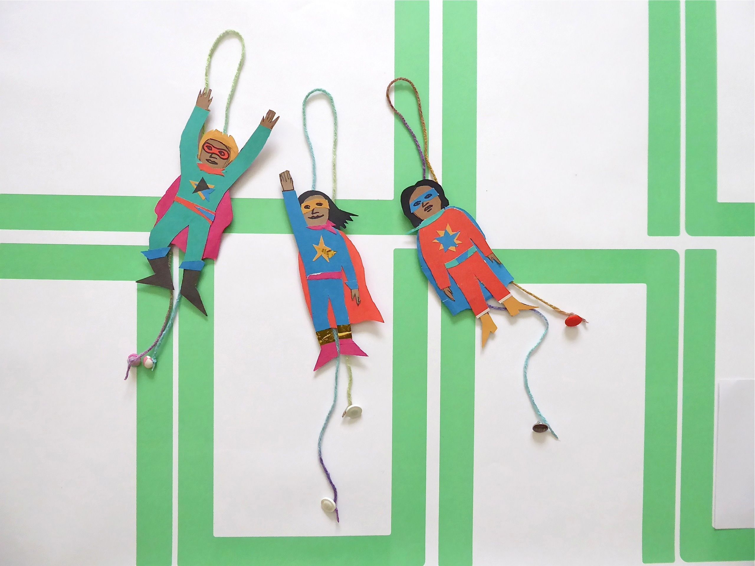 Superheldinnen und Superhelden in der Großstadt