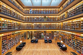 Bücherkubus im Studienzentrum der Herzogin Anna Amalia Bibliothek