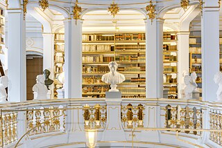 Der Rokokosaal der Herzogin Anna Amalia Bibliothek
