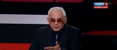 [Studio guest Karen Shakhnazarov says Russia should recognize its defeat in Kharkiv Region, Vecher s Vladimirom Solovyovym programme, 12 Setember]