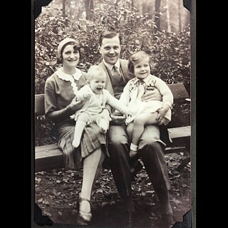 Fritz and Frieda Kuhn with their children