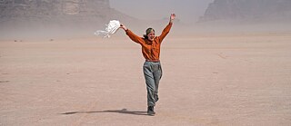 Vicky Krieps em “Ingeborg Bachmann – Viagem ao deserto“, de Margarethe von Trotta.