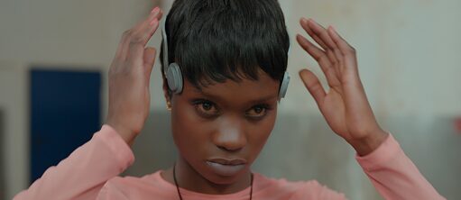 “Hyperland” filminden bir sahne. Lorna Ishema Cee rolünde.