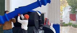 Die Programmreihe PERFORMING ARCHITECTURE 2023 „Performative Care Lab“ bringt performative Diskurse nach Venedig. | © ARCH+SUMMACUMFEMMER und BUERO JULIANE GREB