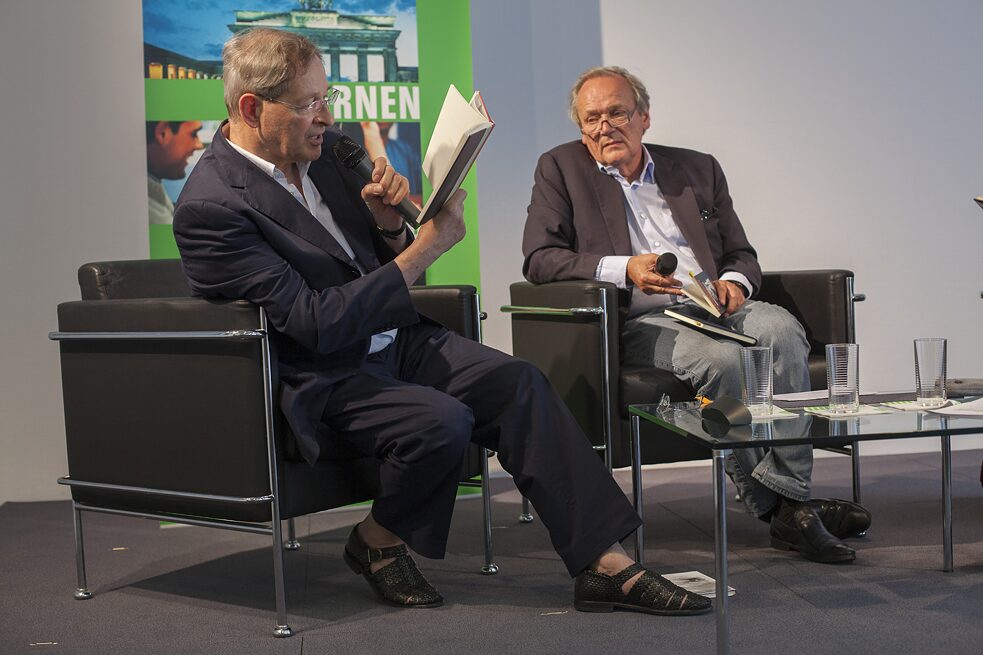 Joachim Sartorius és Nádas Péter felolvasása és beszélgetése 2011-ben.