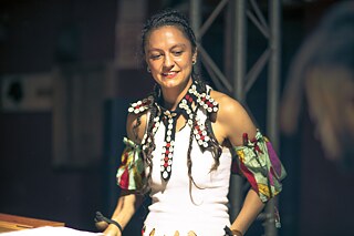 Lisa Schweiger spielt das Clavichord, Kinshasa 2022