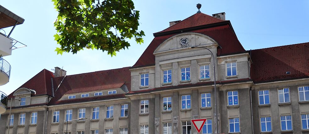 Základní škola s rozšířenou výukou jazyků