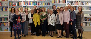 23. September 2019, Mitarbeiter und Mitarbeiterinnen des Goethe-Instituts Riga bei der Geburtstagsfeier von Gunta Akmeņkalne, Sachbearbeiterin der Sprachabteilung des Instituts. 