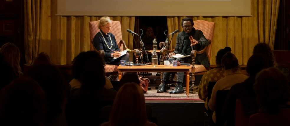 Wayne Modest im Gespräch mit Nanette Snoep