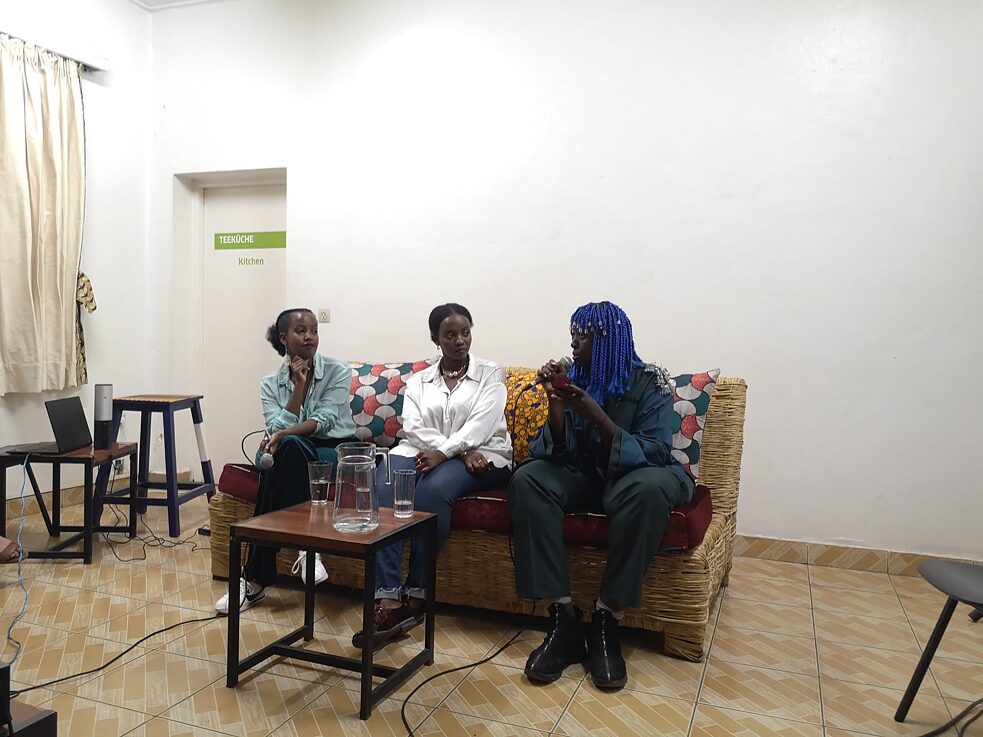 von links nach rechts: Bonitah Kobusinye, Jemima Kakizi, Natacha Muziramakenga