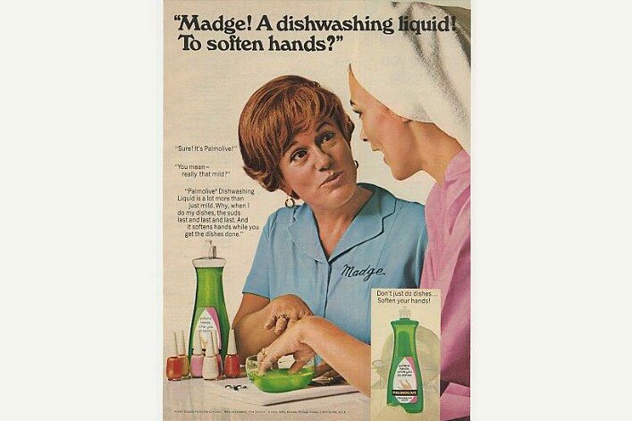 Vertrauen kommt von Vertrautheit – in den USA heißt die Lady, die ihre Hände in den 1970ern in Geschirrspülmittel badet, Madge.