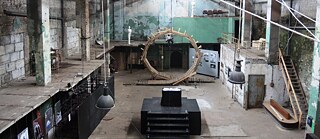 Oktober 2013, öffentliches Forum Empty Spaces „Weltstadt - wer macht die Stadt?“; Exkursion für die Teilnehmer der Forums: Converted spaces in Riga – Totaldobze.  