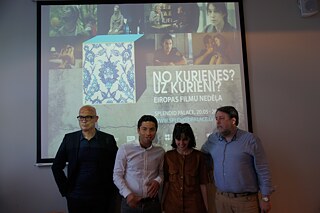 Mai 2016, Diskussion im Rahmen der Europäischen Filmwoche „Woher? Wohin?“ über den Einfluss von Migration auf Kunst und Kultur. Im Bild v.l.: der Regisseur Gints Grūbe, der Regisseur Zanyar Adami, die Journalistin Sineb El Masrar und der Kinoregisseur und Programmkurator Vitali Manski. 