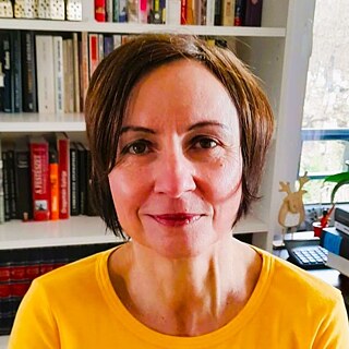 Mónika Cseresznyák