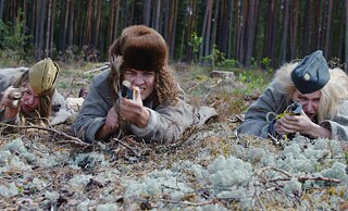 Fragment aus dem Opernfilm “Baņuta”. Regisseur: Evarts Melnalksnis; Schauspeler: Truppe Kvadrifrons.