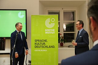 2020. gada janvāris, vadītāju maiņa. Attēla no kreisās: Arents Reskens, institūta vadītājs kopš 2020. gada, un Arne Šneiders, institūta vadītājs no 2015. gada līdz 2020. gadam.
