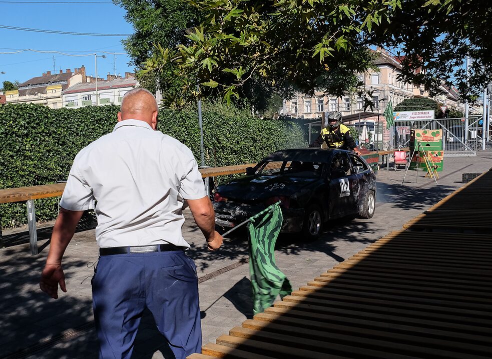 Dinnyeköztársaság