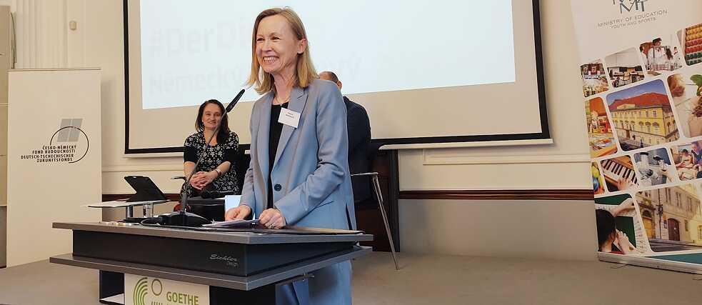 #DerDieDas: Bettina Kirnbauer, Botschafterin, Österreichische Botschaft Prag