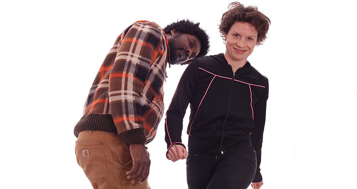 Black is not Black and white is not white | Santix Schwarz