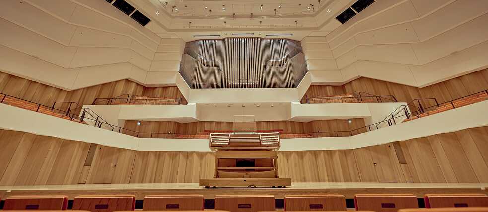 Kulturpalast Dresden: Orgel im Konzertsaal