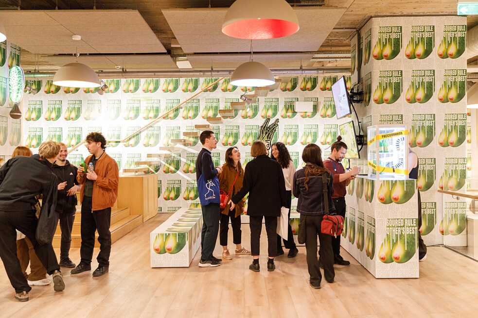 EVROVIZION, Pickle Bar by Slavs and Tatars, installation view, Goethe-Institut Athen, Athens, 2023. Photo: Eftychia Vlachou ©ifa (Institut für Auslandsbeziehungen) 