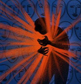 Чоловік тримає в руках згусток світла, у якому можна роздивитися обриси жінки