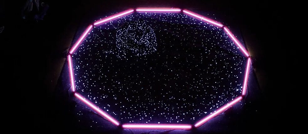 Jemima Rose Deans "gaia16aye" à l'église Luther à Cologne en 2021