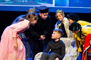 Der König und das Gespenst. Hermann Sudermann Gymnasium Klaipėda