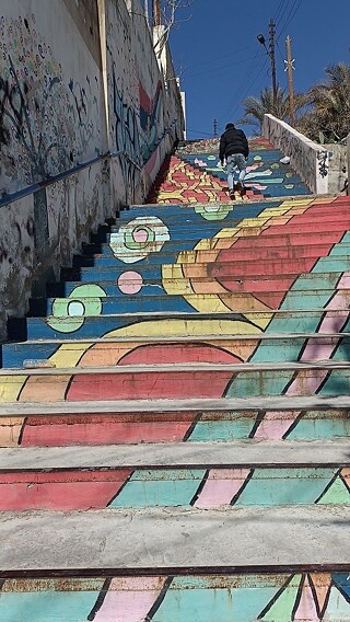 Die vielen Treppen verbinden Downtwon mit den sieben Bergen