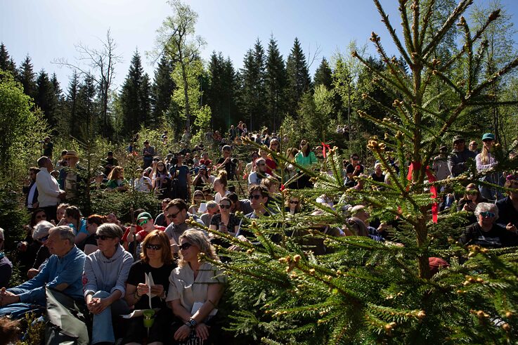 Publikum bei der Übergabezeremonie der Future Library