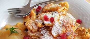 Kaiserschmarrn mit Apfelmus