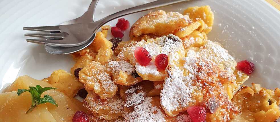 Kaiserschmarrn mit Apfelmus