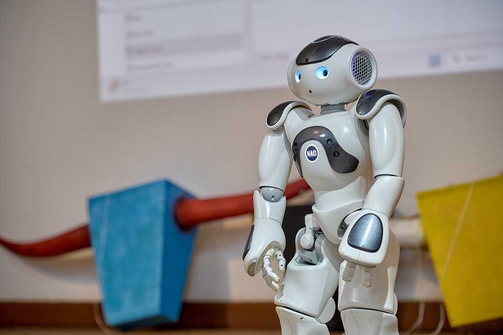 Goethe-Institut Robot in Residence in Yaounde Cameroon 