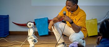  Goethe-Institut Robot in Residence in Yaounde
