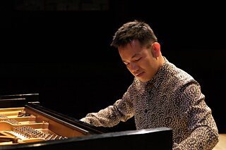 Chuan Choy piano play resized