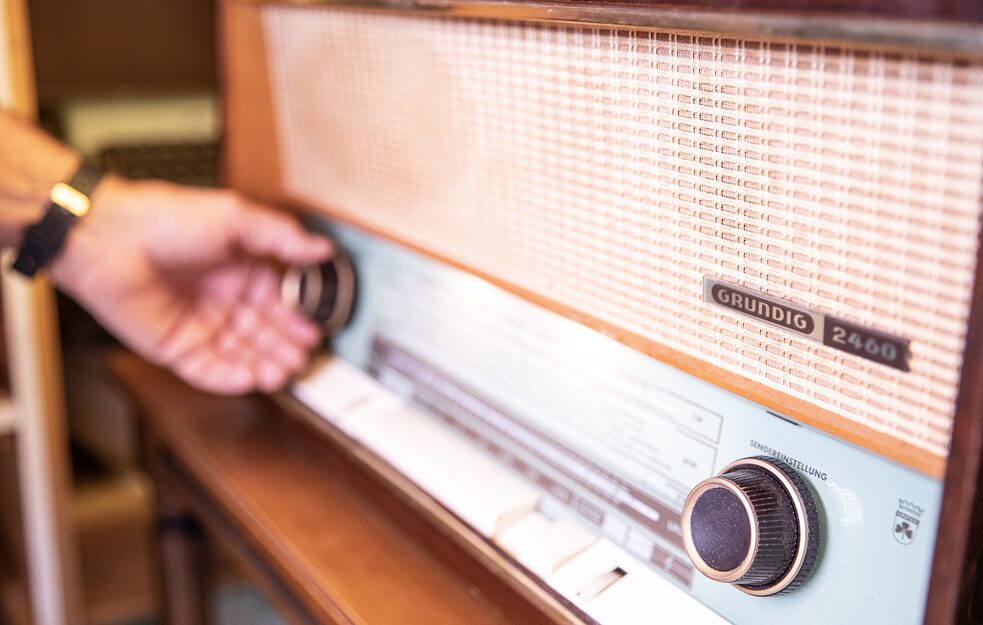 	מתוך האוסף של עודד בילסקי: מקלט רדיו יפה במיוחד של חברת גרונדיג 	