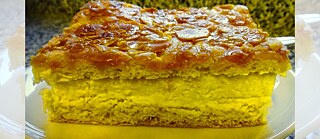 Bienenstich © Detail © Benreis, Public domain, via Wikimedia Commons Bienenstich