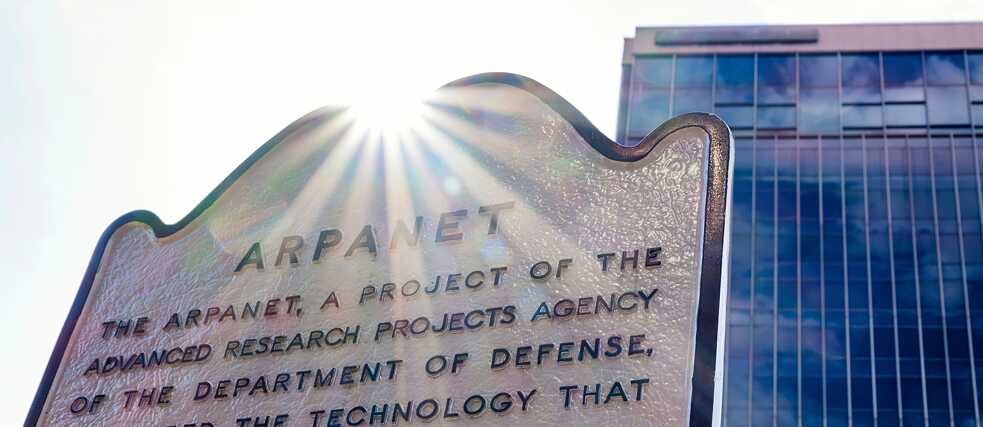 Das Arpanet Monument 
